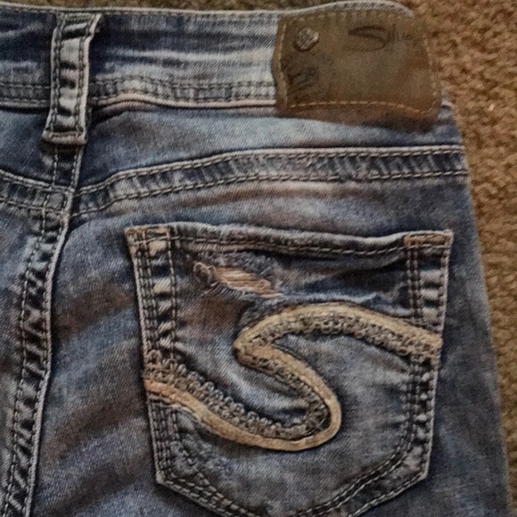 Silver Jeans Capri - Picture 3 of 4